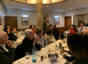 Diner-debat d’AMM avec Pierre Person