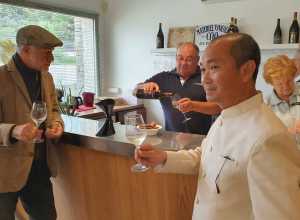 Visite d’une delegation laotienne a La Gravette